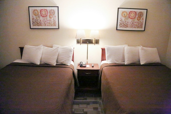 Queen Rooms